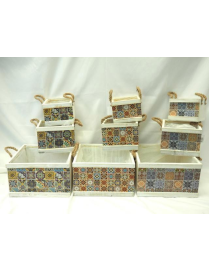 WOODEN BOX WITH 3 PIECE ASSORTED DESIGNS