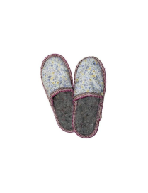 BEAUTIFUL SLIPPERS SIZE 44-45