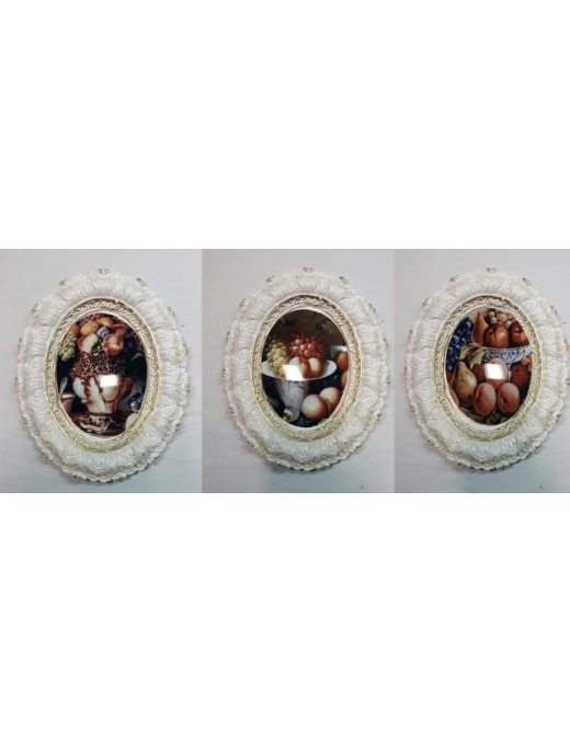 ORNATE FRAMEWORK OF SMALL FRUIT
