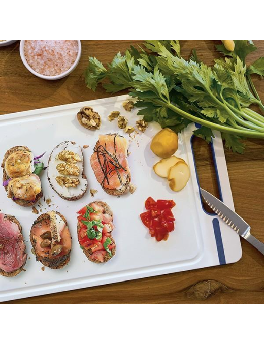 ITALIAN CHEF M BLUE CUTTING BOARD
