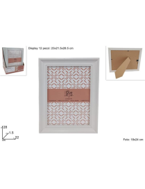 WHITE WOOD EFFECT PHOTO FRAME 18x24cm