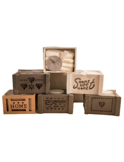 4-PIECE WASHBASIN TOWELS WITH WOODEN BOX