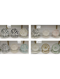 12-PIECE PLATE SET WITH ASSORTED DECORATIONS
