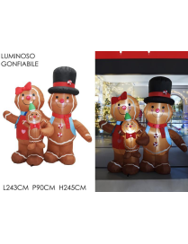 INFLATABLE GINGERBREAD FAMILY LINE 245cm